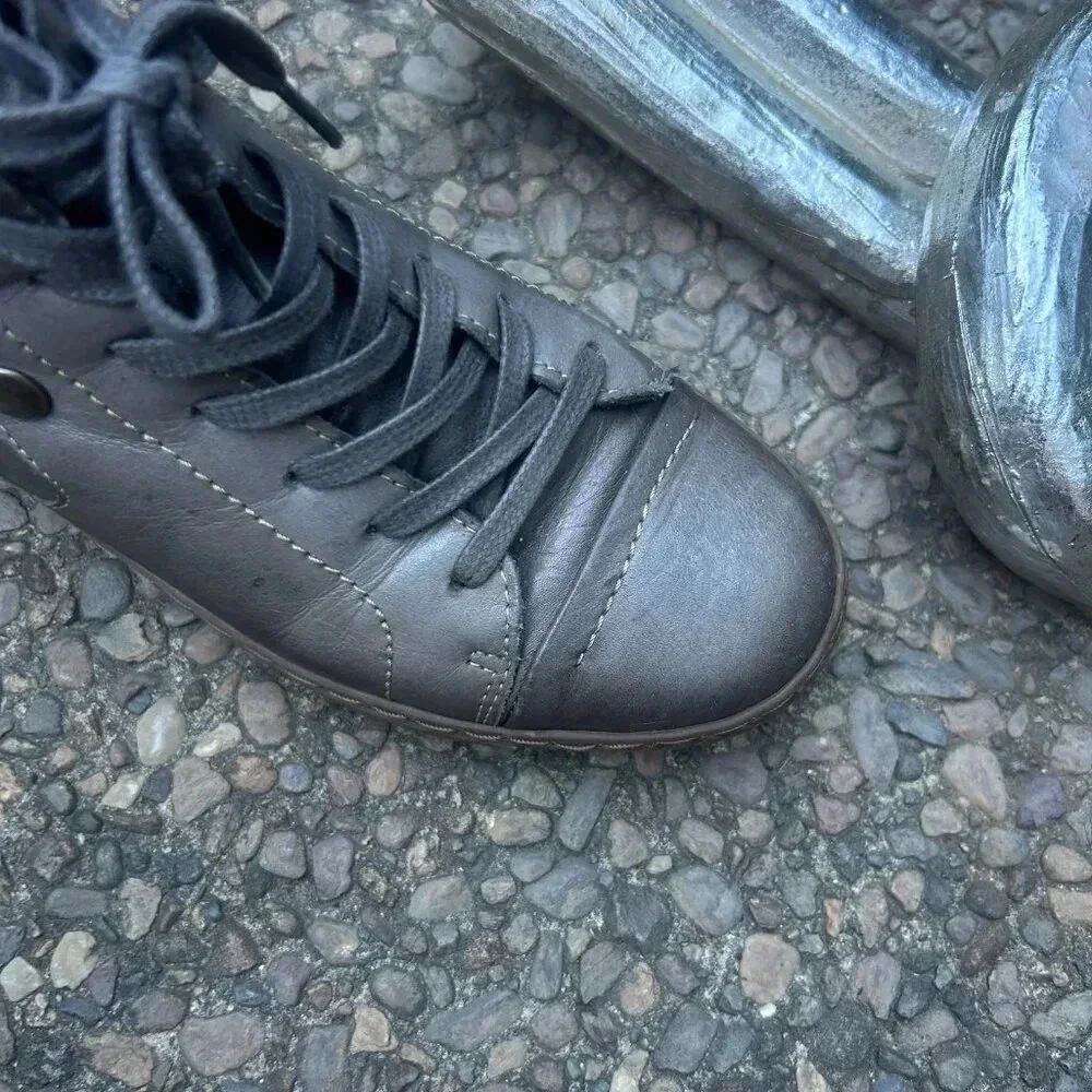 Philip Davidson Pewter Leather Side Zip Hi Top Sneakers Size 7